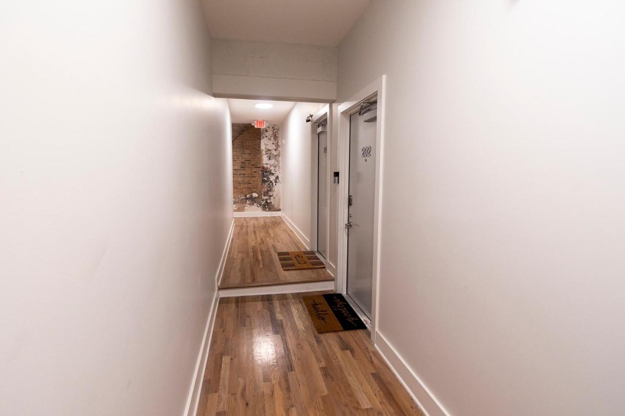 Spacious 2 Bed 2 Bath Downtown Otr Condo Minutes Walk To The Reds Bengals Stadium & More! Cincinnati Exterior photo