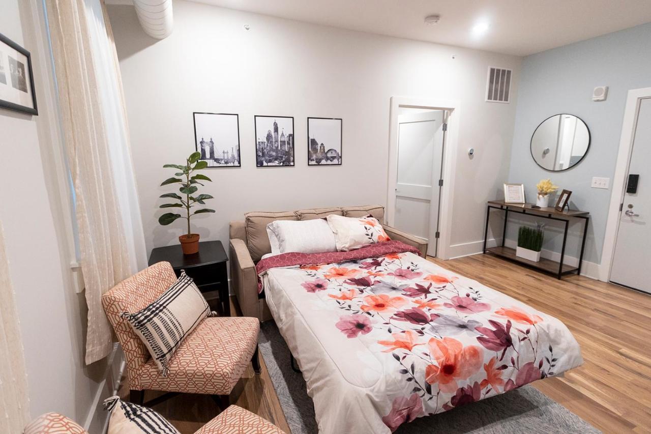Spacious 2 Bed 2 Bath Downtown Otr Condo Minutes Walk To The Reds Bengals Stadium & More! Cincinnati Exterior photo